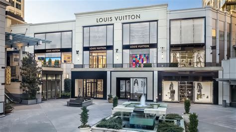 louis vuitton seattle bellevue|louis vuitton seattle premium outlets.